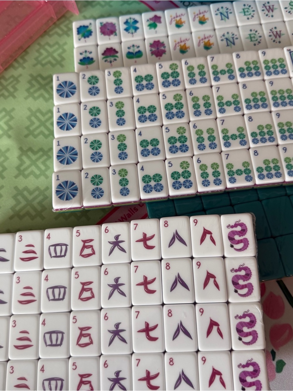 American Mahjong Pink Tropical Set - tiles, mat, racks, shuffle cards - Picture 2 of 16